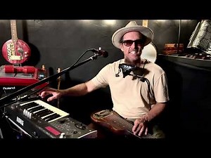 Harmonica Jamming with Juzzie Smith