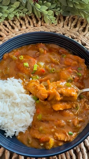 Is Dinner Ready? on Instagram: "‼️Chicken Etouffee‼️ Seasoned boneless, skinless chicken thighs smothered in a thick roux based sauce with veggies and served over rice. The perfect easy meal after the holidays!!! The full recipe is on the blog NOW!!! . www.isdinner-ready.com . #chicken #etouffee #onepotmeal #onepotrecipe #foodblog"