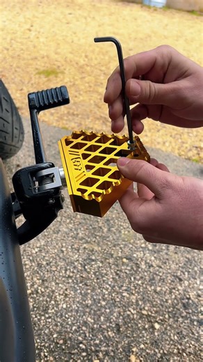 Pegs and floorboards for #harleydavidson #sportster #softail #m8