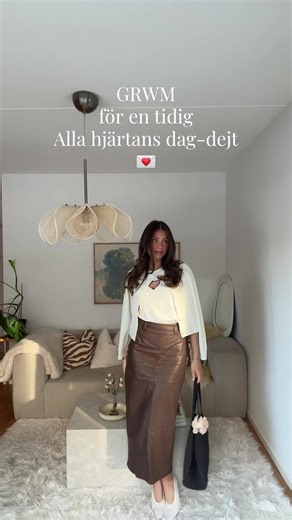 Valentine-glow!💌✨ Jag älskar hur snabbt Tanrevel ger en jämn och naturlig färg – perfekt när man vill känna sig fräsch på bara några minuter. Just nu är det VALENTAN hos @Tanrevel® ♥️ Med min kod NATHALIE20 får ni 20% rabatt på allt 🌹 Fri frakt över 399 kr 30 dagars nöjdhetsgaranti. Vad ska ni göra på Alla hjärtans dag och vilken outfit kör ni?❣️ #tanrevel #datenight #valentinesday #outfit #fyp