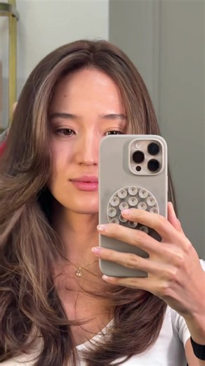 New hair color ideas: fresh brown tones for a natural look