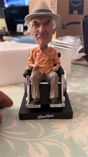 Don Hector Salamanca 🛎️ The legendary silent boss from Breaking Bad & Better Call Saul - now as a bobblehead! The wheelchair. The bell. That stare that says it all… without a single word. 😎 A must-have collectible for true Breaking Bad fans and lovers of iconic TV villains. Funny, instantly recognizable, and totally unforgettable. #DonHector #BreakingBad #BetterCallSaul #Bobblehead #TVCollectibles