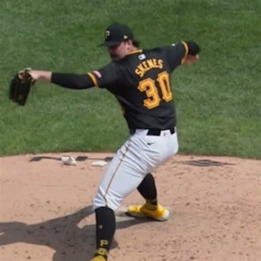 Paul Skenes Slow-Mo pitching amazing mechanics #mlb #pitchingmechanics