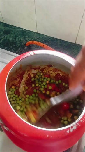 Bus intni understanding honi chahiye husband wife Mein 😜#comedy #husbandwife #nehabagga