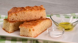 Sourdough Focaccia: the easy recipe for making a tasty focaccia