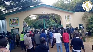 UPDATE: Tension is high at the Isiolo County Assembly following a clash between Governor Abdi Guyo, Speaker Mohamed Roba, and 16 MCAs who tabled an impeachment motion against the governor. According to reports, The Speaker, Mohammed Roba has tendered his resignation; citing personal reasons. | Turkana County News Online