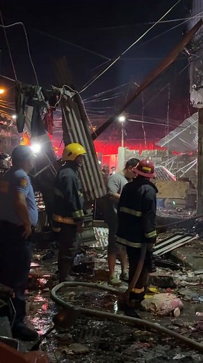 #SUNOG: SITIO BOQUIG, BACAYAO NORTE. NOT A GOOD NEWS NGAYONG PASKO. UPDATES WILL BE POSTED ASAP. KASALUKUYANG INI-IMBESTIGAHAN ITO NG BFP AT PNP DAGUPAN. SALAMAT SA MABILIS NA RESPONDE, KASAMA ANG CDRRMO, PANDA FIRE VOLUNTEER BRIGADE AT DECORP. 🥺🔥🚒 | Mayor Belen T. Fernandez