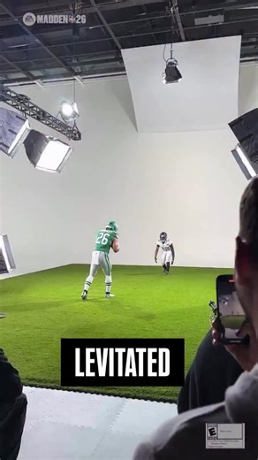 Never forget when Saquon Barkley froze in the air 😳 🎥 The Eagle Times via X | Bussin’ With The Boys