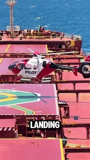Helicopter Pilot Tries to Land on a Moving Cargo Ship 😳🚁