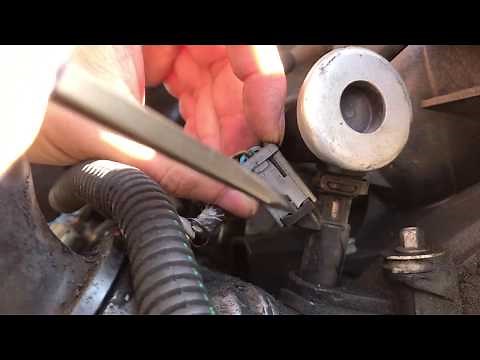 Fuel Injector Clip Removal - 2004 Tahoe 5.3L Vortec