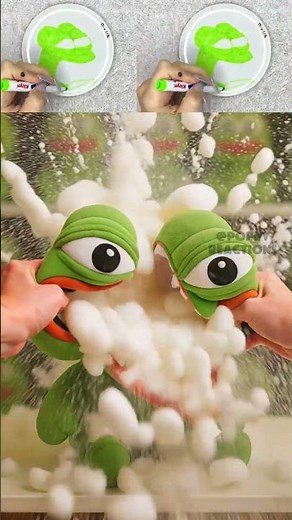 Cute Plush Pepe Frog Toy🧸