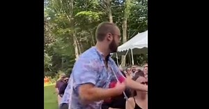 This wedding had a 'beer boy' and not a flower girl walking down the aisle [WATCH]