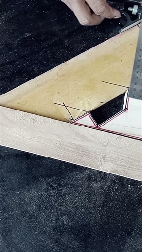 perfect corner connection trick if only no incident had occurred #woodworking #carpenter