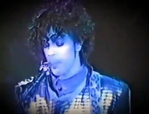 Prince - Computer Blue - LIVE 1st Ave & 7th St Entry