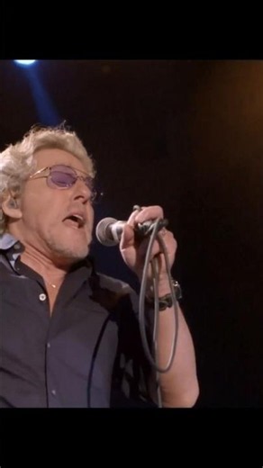 The Who sing their dynamic song Pinball Wizard in Hyde Park in 2015 Pt2