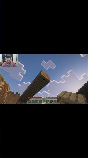 “Which Roof Should I Build? Classic Blocky or Realistic?” #minecraft