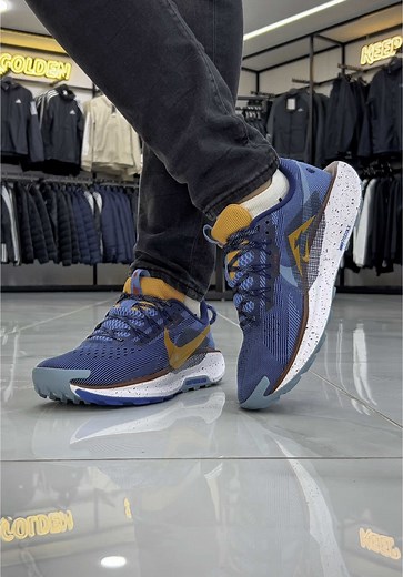 Golden shoes nike 2025 🔥🔥 #golden_shoes #صالح_حرب #الظاهرية #الظاهرية_الخليل #foryou #التوصيل_متوفر🚗 #trinding #اكسبلور #nike #الظاهرية_وسط_البلد_شارع_الخوخة