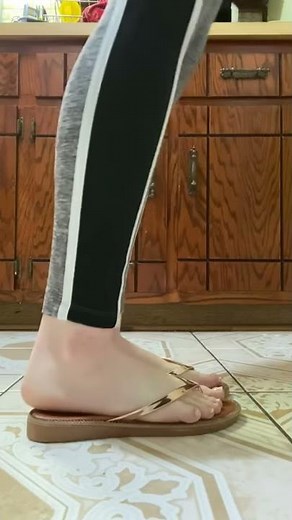 Feet worship with flip flop shoe play (2 mins)