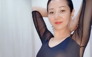 【抖直录】【Anne模特老师】20210122_205844塑型健身片段