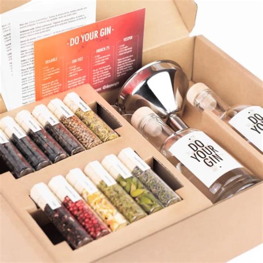 DIY Gin Making Kit: 12 Botanicals for Custom Gin Recipes - Etsy