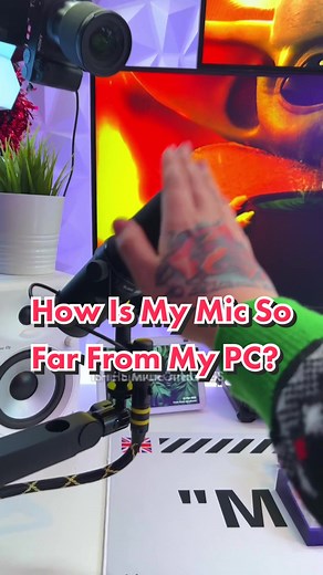 Replying to @🙏LEO✝️ my GoXLR is the hub for all my audio needs 💪🏻 #techtok #pcsetups #desksetups #gamingsetups #audiosetup #microphone #setuptips #pcgamingsetup #goxlr #carterpcs