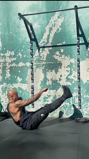 30 seconds work 15 seconds rest each exercise. 3-6 times thru. Enjoy 🦈 #core #coreworkout #abs #abworkout #coretraining #corestrength #fitness #bodyweightworkout