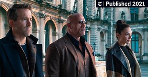 ‘Red Notice’ Review: When the Stars Don’t Shine