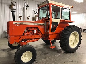 Allis Chalmers 190XT Rear Wedge Center Removal
