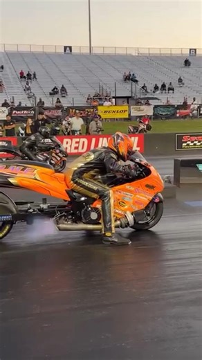 Suzuki Gsx-R turbo Hayabusa Vs Kawasaki ninja H2R racing 💥🚨#kawasaki #hayabusa #suzuki #ninja #h2r