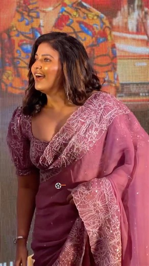 Actress Anjali Latest Sizzling Visuals! 💥