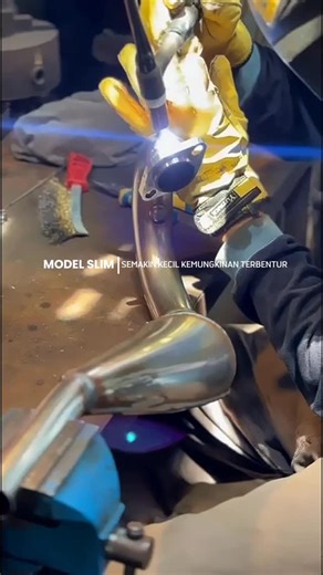 ADVSTARS on Instagram: "Knalpot semi trial buat model klx 140 mesin ninja 200 cc spek adventure. Setelah beberapa kali desain model dan volume, sudah kita uji perfoma kita fix kan ... Motor responsif tenaga bawah besar ,tengah besar , atas masih bisa jambak. Setingan lebih mudah, bbm lebih irit , mesin tidak mudah overheat . Wa admin : 0895 422705932 ( STOK TERBATAS ) untuk pemasangan bisa kirim unit jasa gratis"