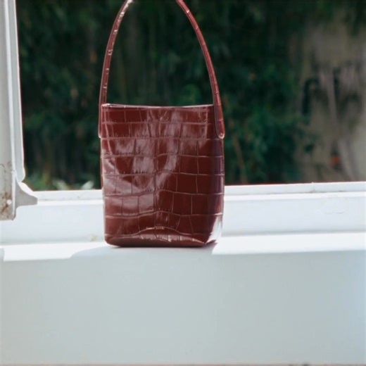 A new chapter for Mansur Gavriel. Discover our Fall Winter 2025 collection. | Mansur Gavriel