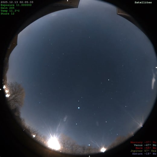 2025-12-12 [40 secs] [4K] 40s Night Sky Beautiful Relaxing Night Sky in Glorious 4K | Stars, Meteors