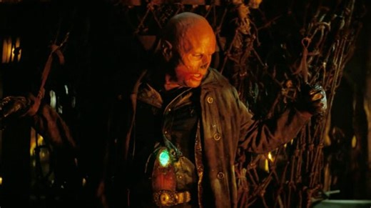 De uma experiência de quase morte para uma convocação pra guerra (o Necrótico n tem 1min de paz 😰 #Fallout | Prime Video Brasil