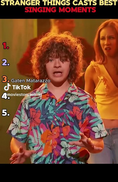The Stranger Things cast singing moments#fyp #strangerthings #finnwolfhard #noahschnapp #gatenmatarazzo