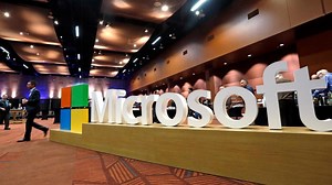 Microsoft plows ahead in cloud business growth