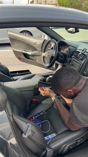 Annnnd we’re already breaking the corvette 😂😂 #corvette #c6 #dreamcar #CarsofTikTokContest #tiktokautocampaign @BOSS Audio Systems