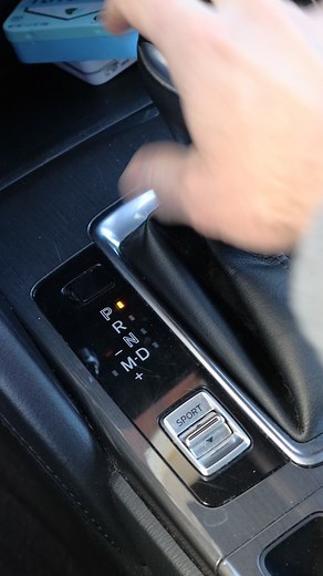 Multi-Device Hub with 4-Port Simultaneous Charging | Anker