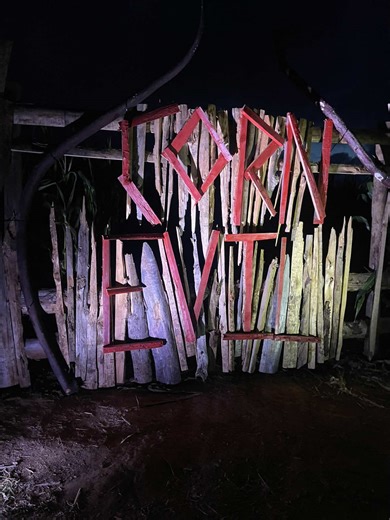 Exploring the Corn Maze: A Spooky Adventure