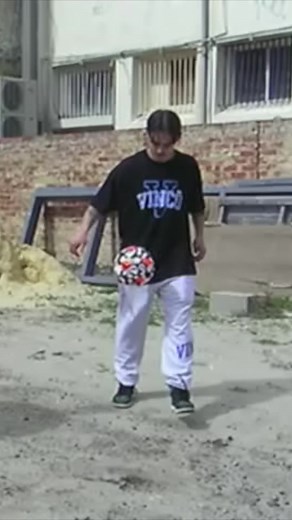 Replying to @Clairehabets1 shot using our Olympus Cammedia 📸 #vintagecamcorder #camcorder #vintage #cameratips #phototips #filmmaker