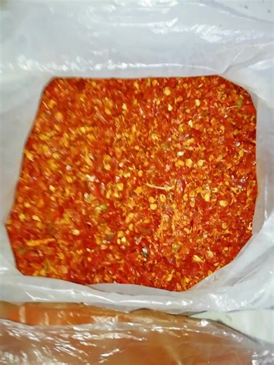 This recipe for all-purpose chili oil is available. Double-click to save it for future reference. Thank you for your support.