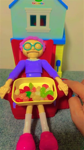 Don’t get granny’s jelly bean candy 😱😱or else she will get you 😱😱