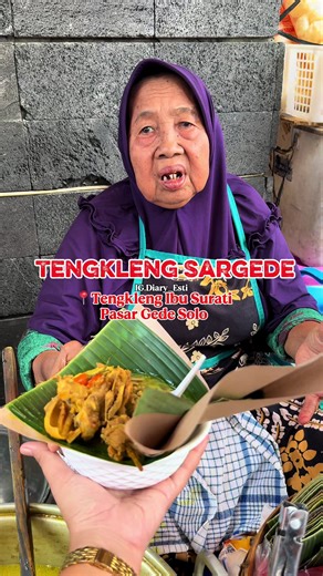 Nikmati Tengkleng Ibu Surati di Pasar Gede Solo