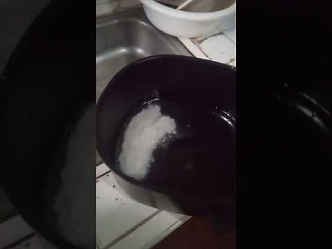 How to remove rust on an air fryer / tray and container rust repair using baking soda and vinegar