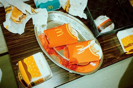 [Alexandros]はこういうバンドです。#Alexandros #PROVOKEJAPANTOUR #imlovinit @マクドナルド