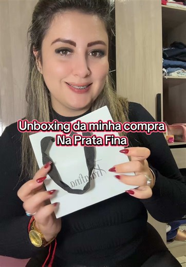 Um detalhe que transforma. A delicadeza dessa pulseira da Prata Fina me ganhou no primeiro olhar. ✨ #Unboxing com toque de brilho 💎 #pratafina #delicado #acessorioscomsignificado #pulseiradeprata #prata925 #brilhosutil #estilocomalma #joiadodia