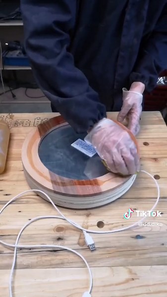 DIY Infinity Mirror Tutorial with LED Lights