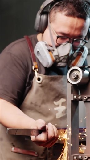 Crafting Handmade Knives: A Workshop Experience