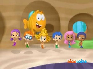 BUBBLE GUPPIES HQ-En fila