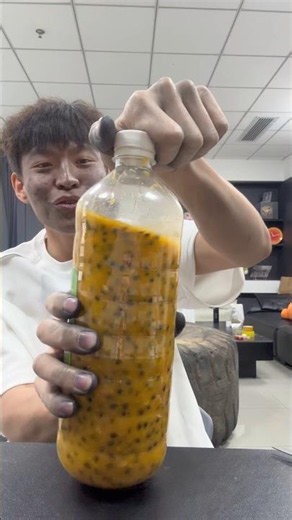 He Bought the Worst Products Online 😳📦